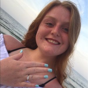 Meet your Posher, Allison